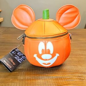 Loungefly DISNEY MICKEY-O-LANTERN Crossbody Bag Purse GLOW IN THE DARK Pumpkin
